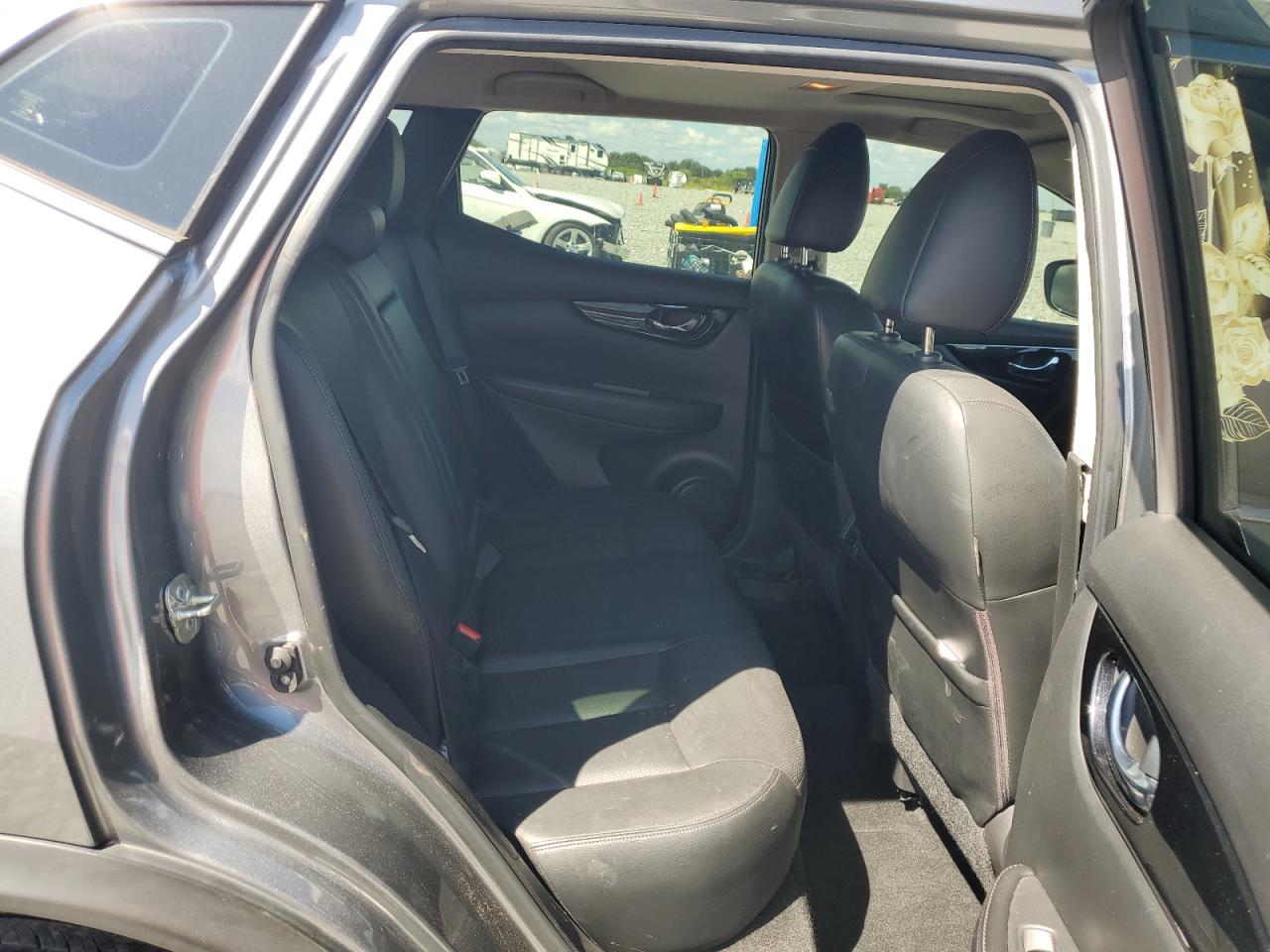 2018 Nissan Rogue Sport S VIN: JN1BJ1CP7JW162116 Lot: 81367105