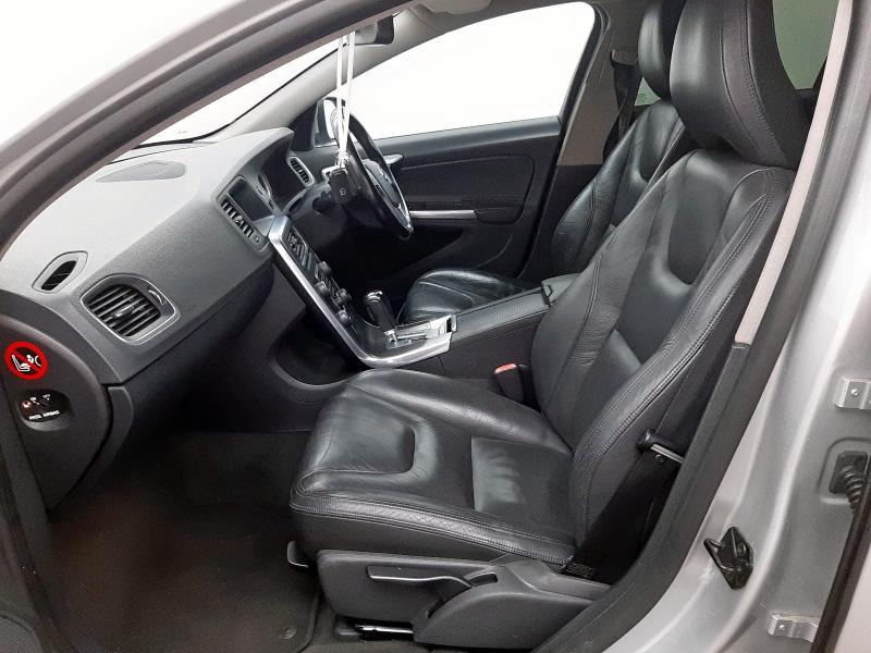 2011 VOLVO V60 SE D3 AUTO D3 [163] SE 5DR GEARTRONIC
