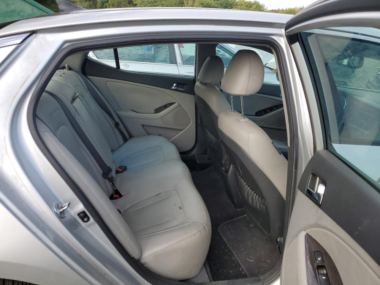 2011 Kia Optima Ex VIN: KNAGN4A78B5165106 Lot: 81891835