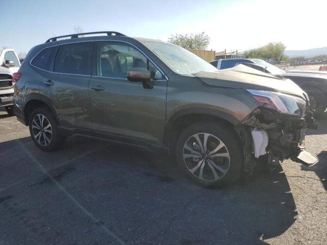  SUBARU FORESTER 2024 Зеленый
