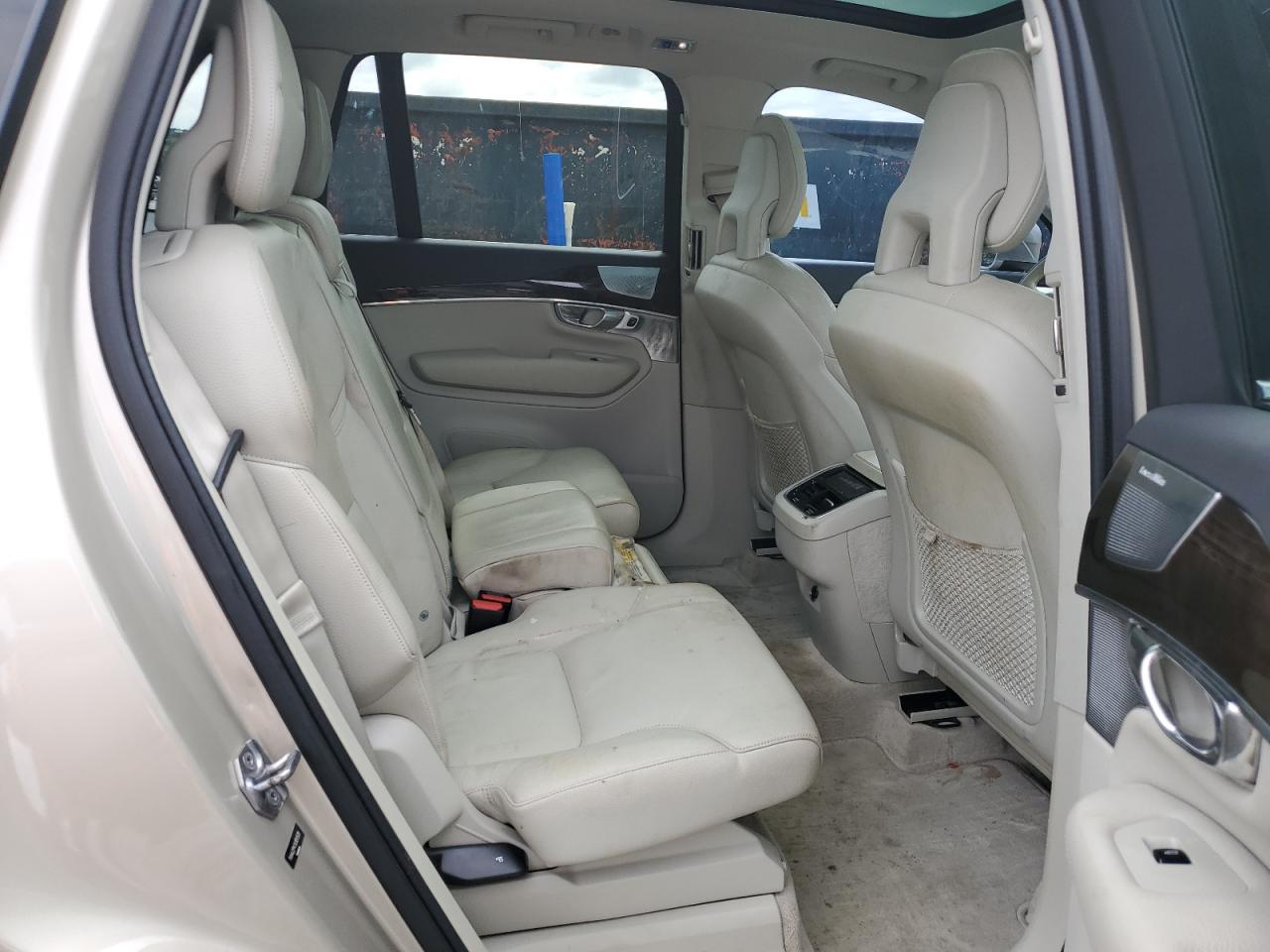 2016 Volvo Xc90 T6 VIN: YV4A22PK5G1051528 Lot: 84635055