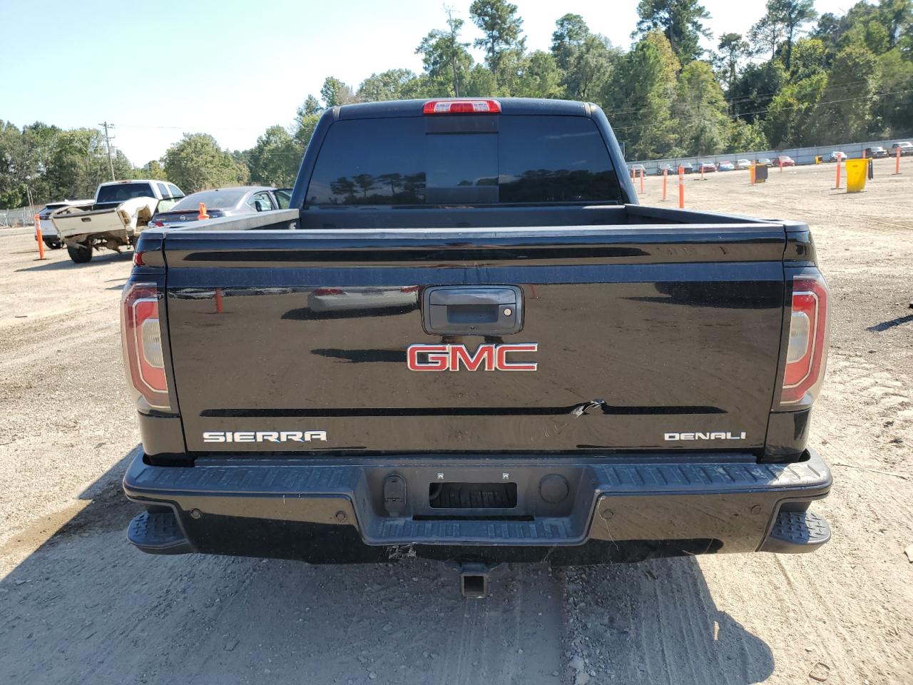 2018 GMC Sierra K1500 Denali VIN: 3GTU2PEJ7JG511238 Lot: 81005185
