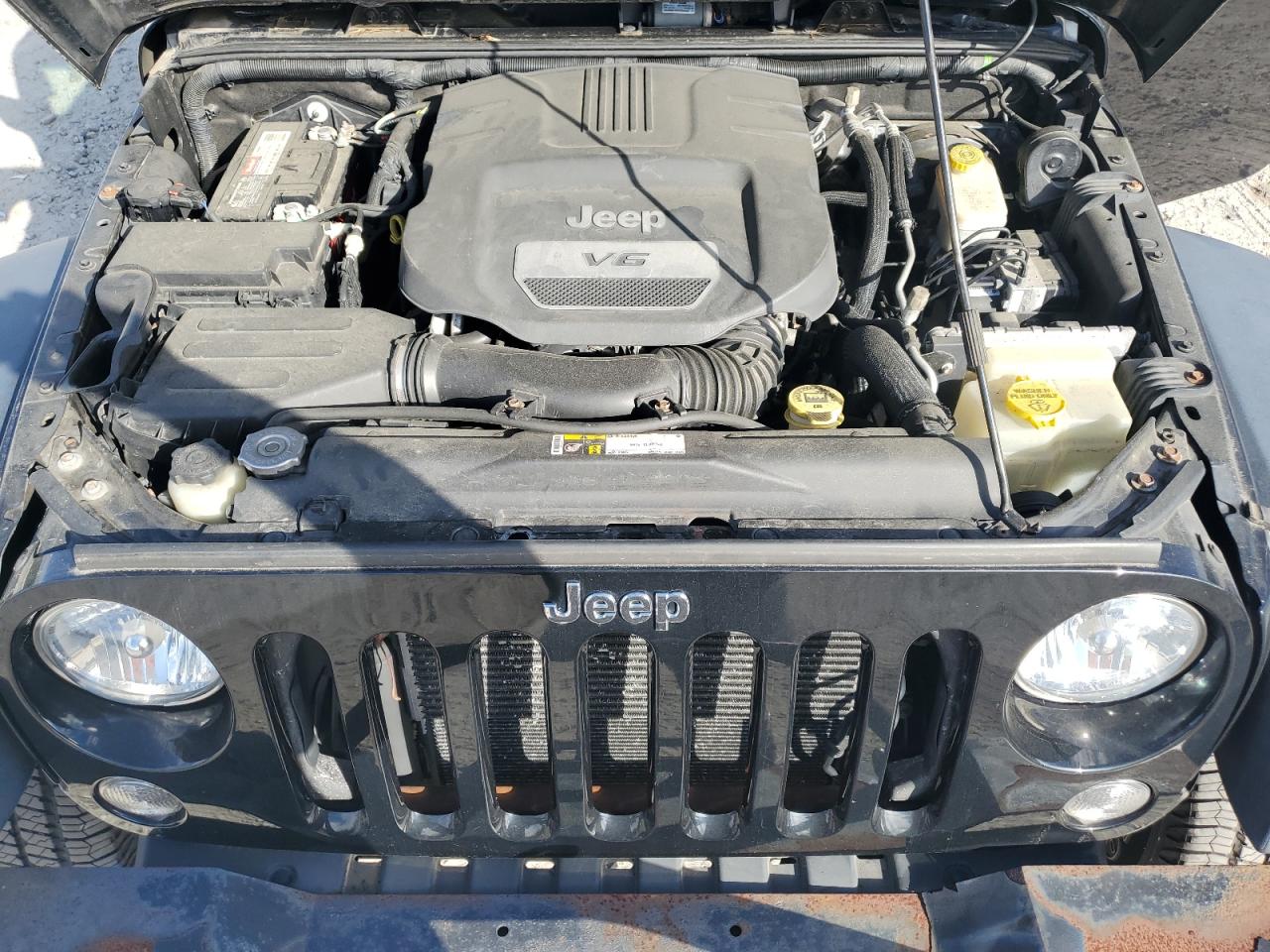 2015 Jeep Wrangler Unlimited Sport VIN: 1C4BJWDG5FL768242 Lot: 80143645