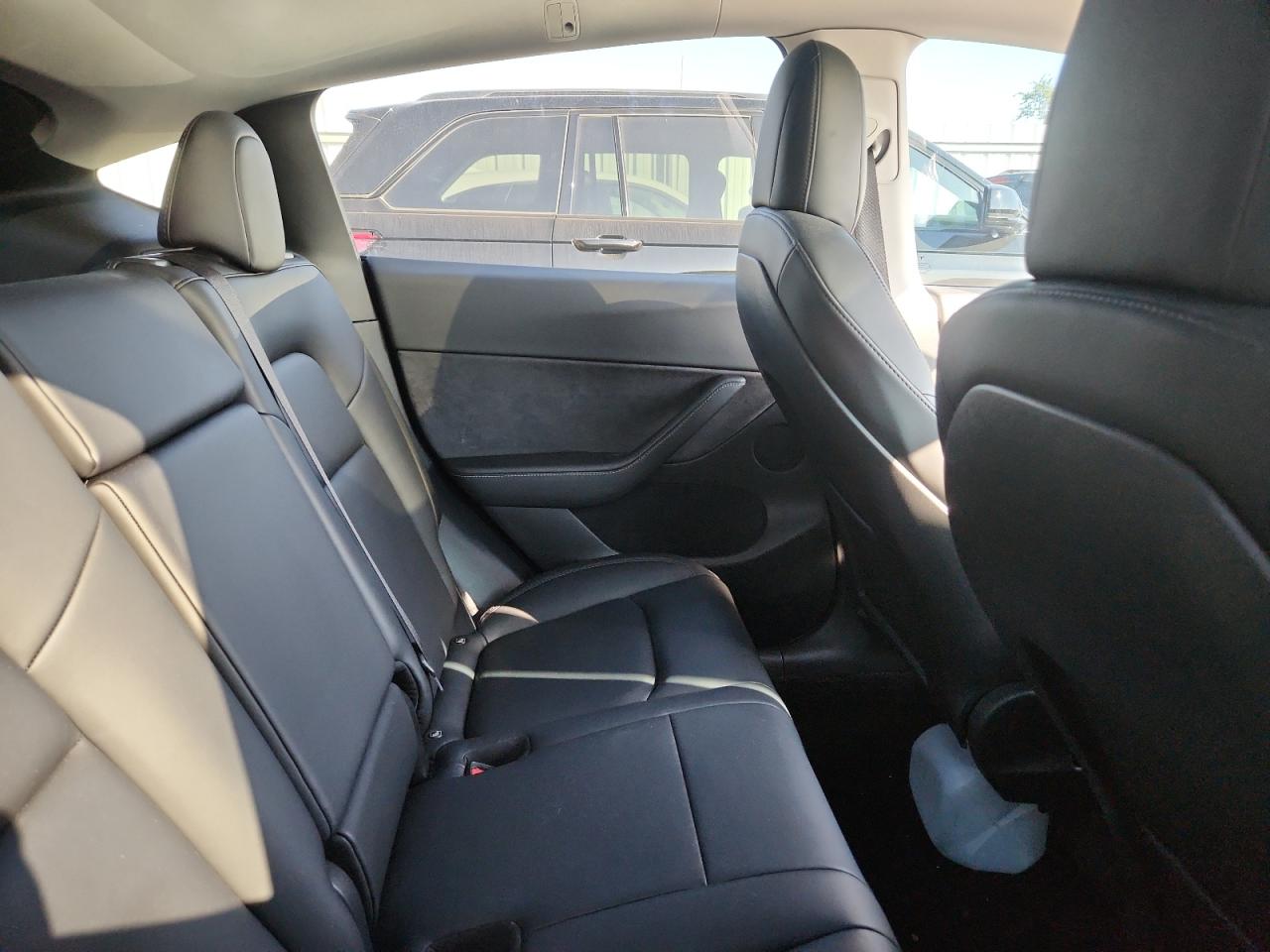 2021 Tesla Model Y VIN: 5YJYGDEE0MF301627 Lot: 80407745