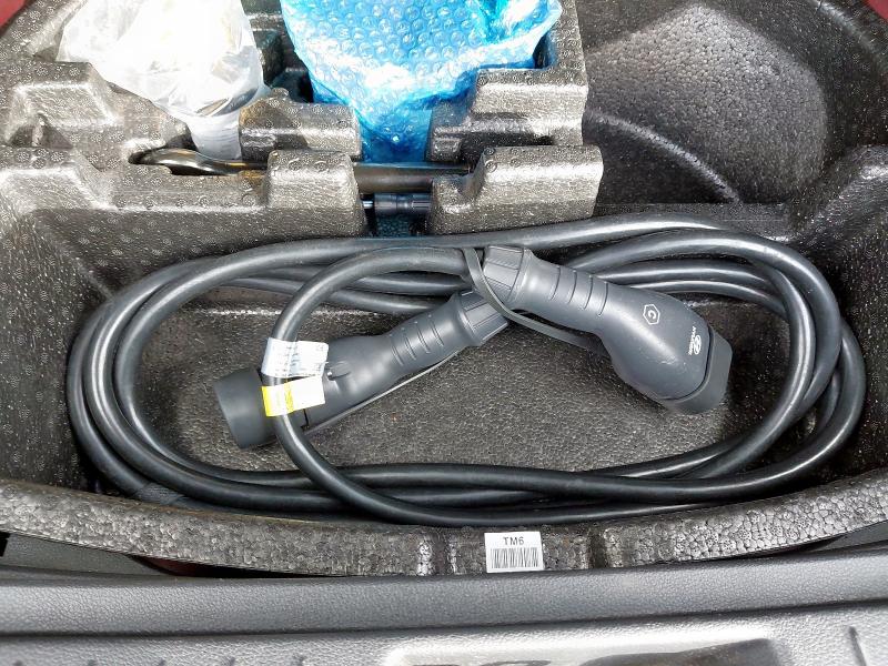 2022 HYUNDAI KONA PREMIUM EV 
