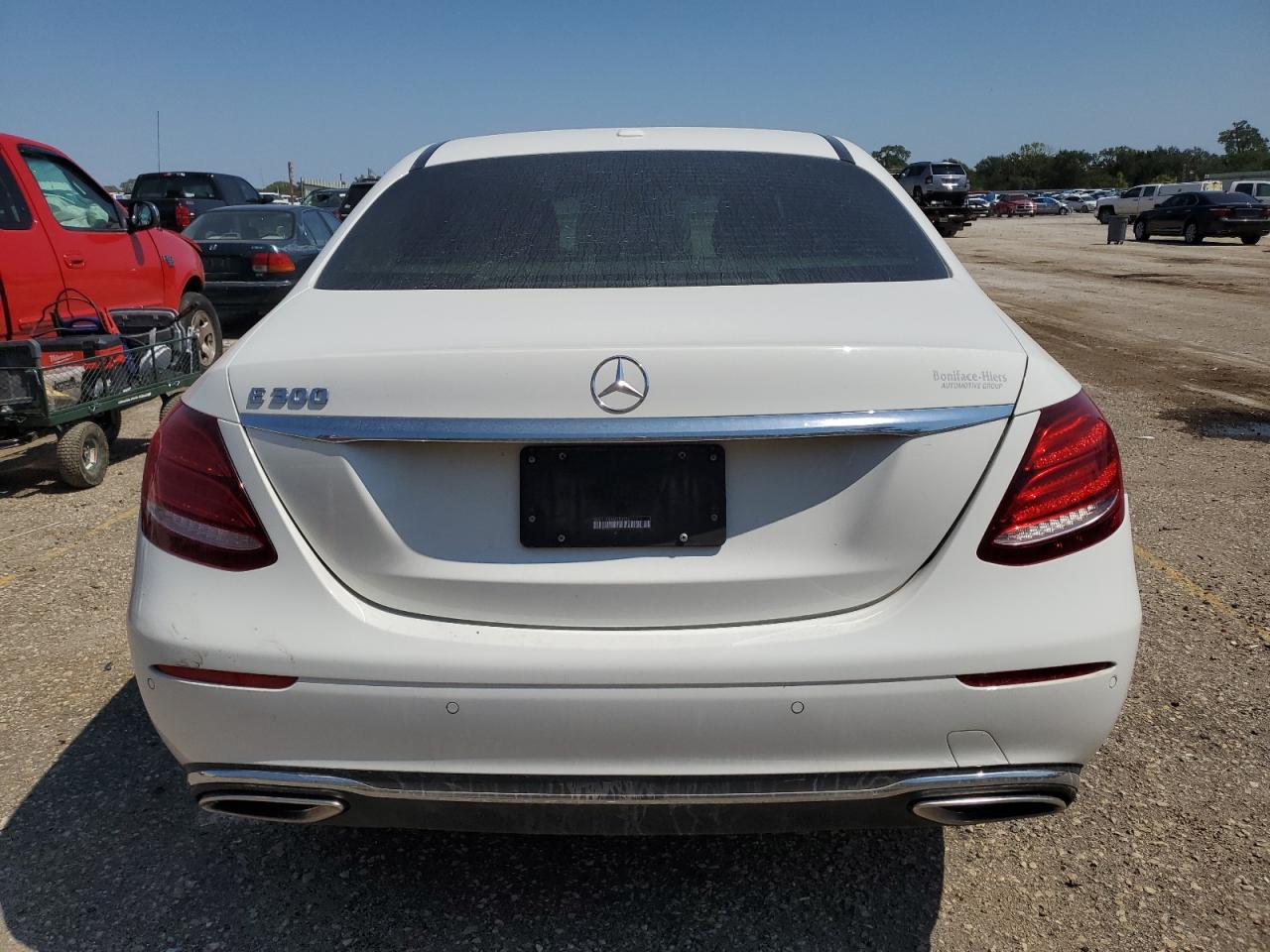 2018 Mercedes-Benz E 300 VIN: WDDZF4JB6JA353972 Lot: 71076845