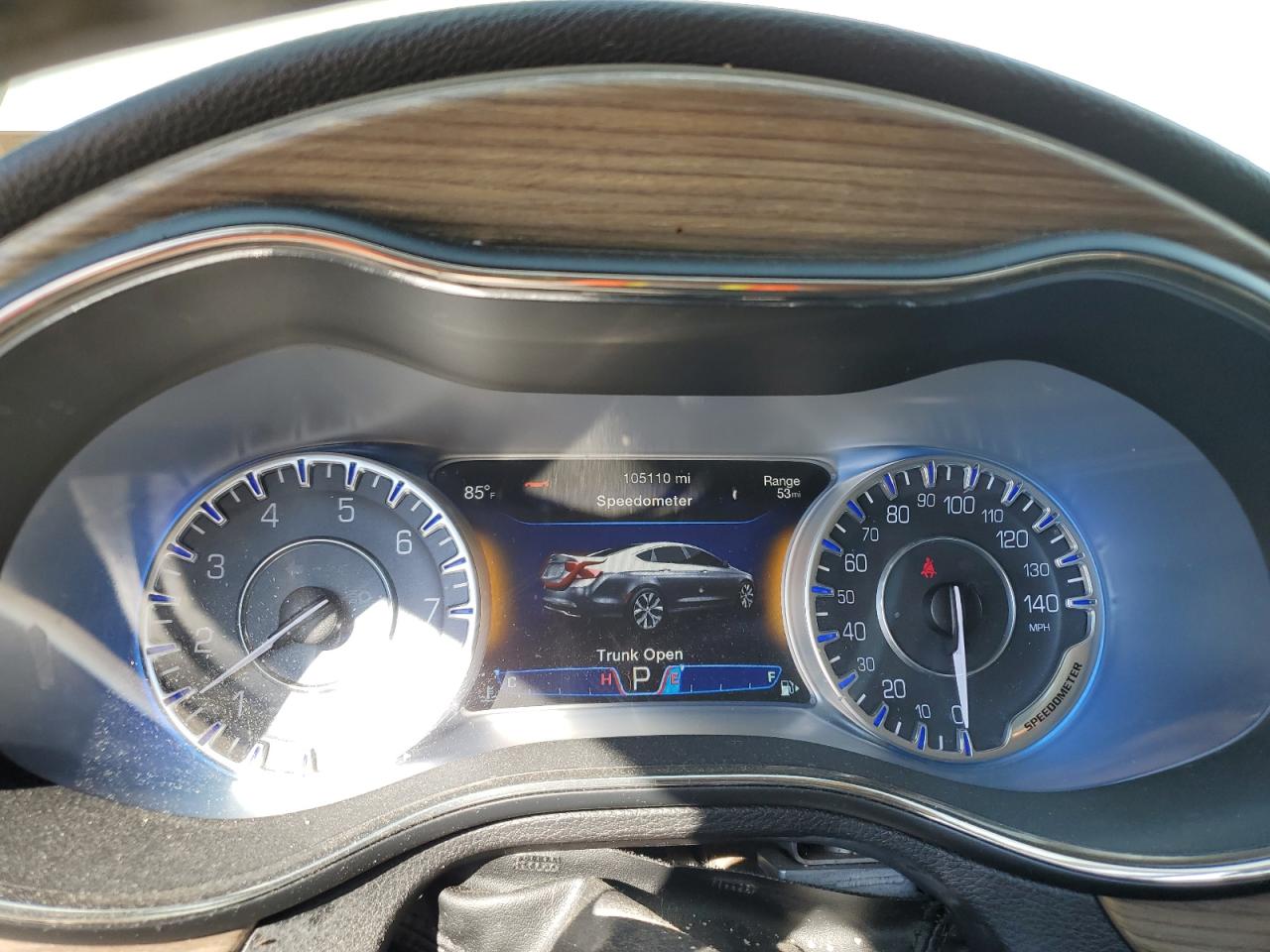 2015 Chrysler 200 C VIN: 1C3CCCCGXFN581053 Lot: 81310195