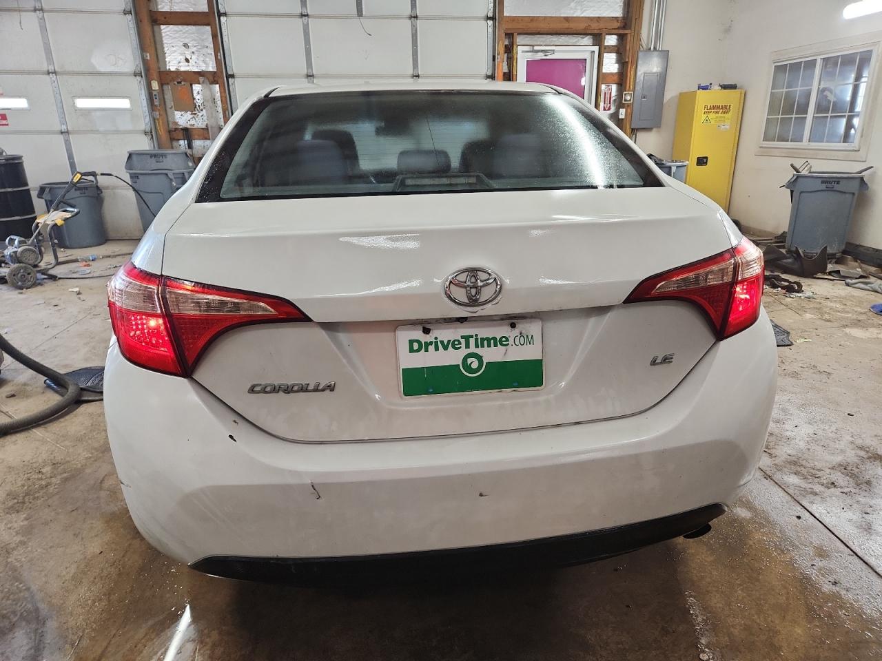 2018 Toyota Corolla L VIN: 5YFBURHE9JP854350 Lot: 80211085