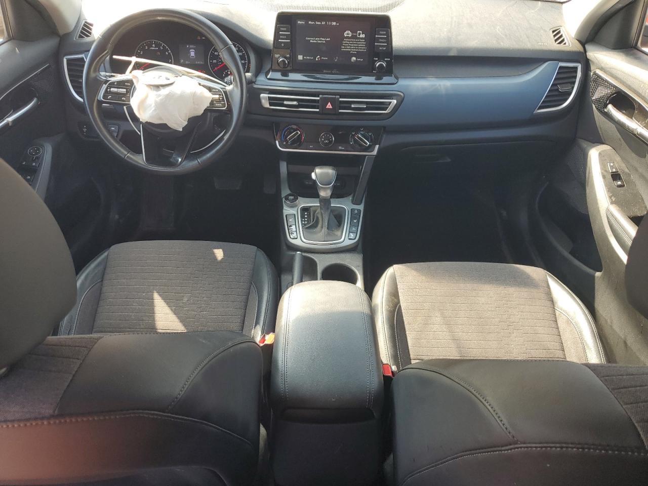 2021 Kia Seltos S VIN: KNDEUCAA3M7116194 Lot: 81520255