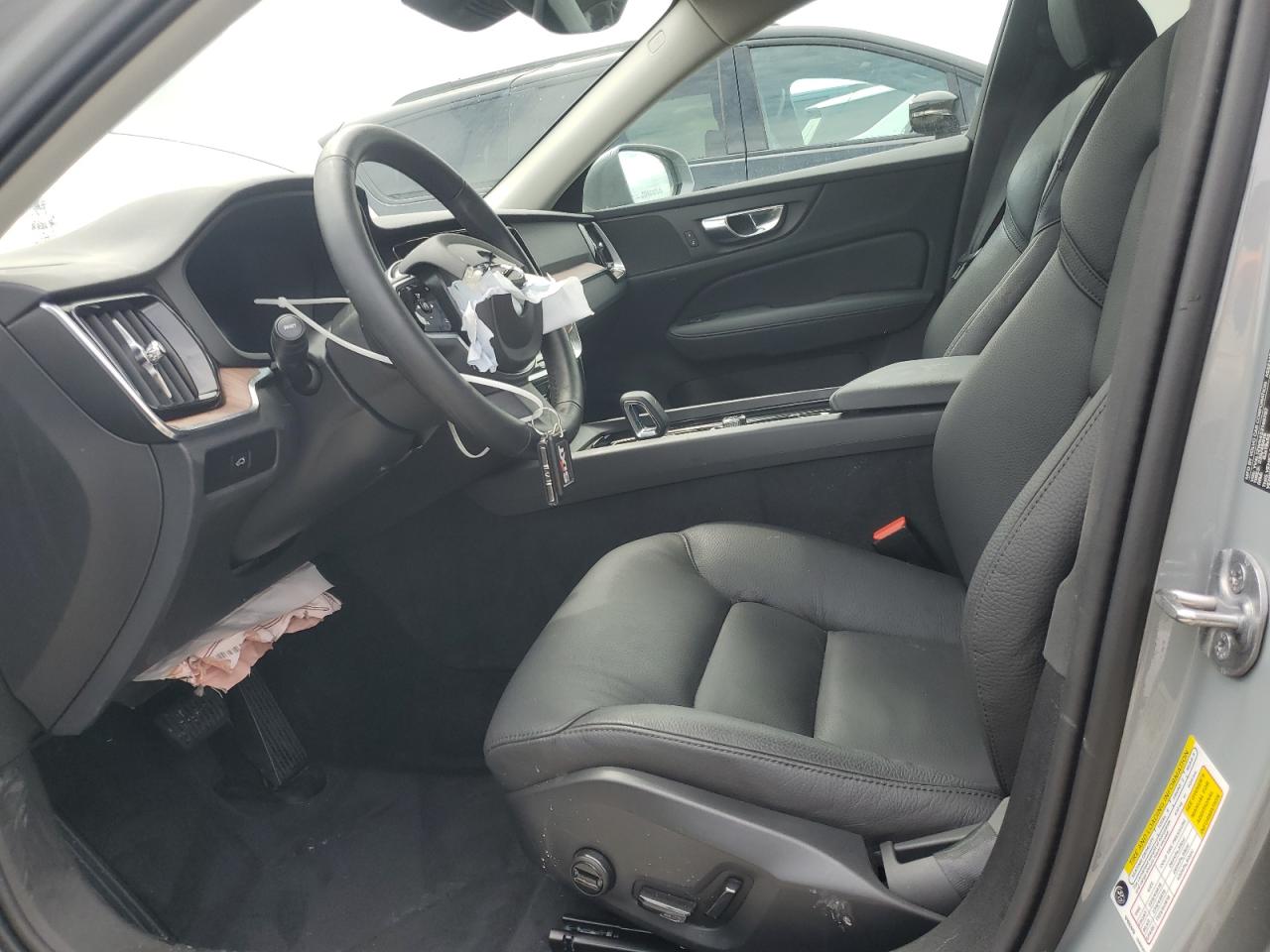 YV4L12WK4S2149787 VOLVO V60 2025 GRAY Photo 7