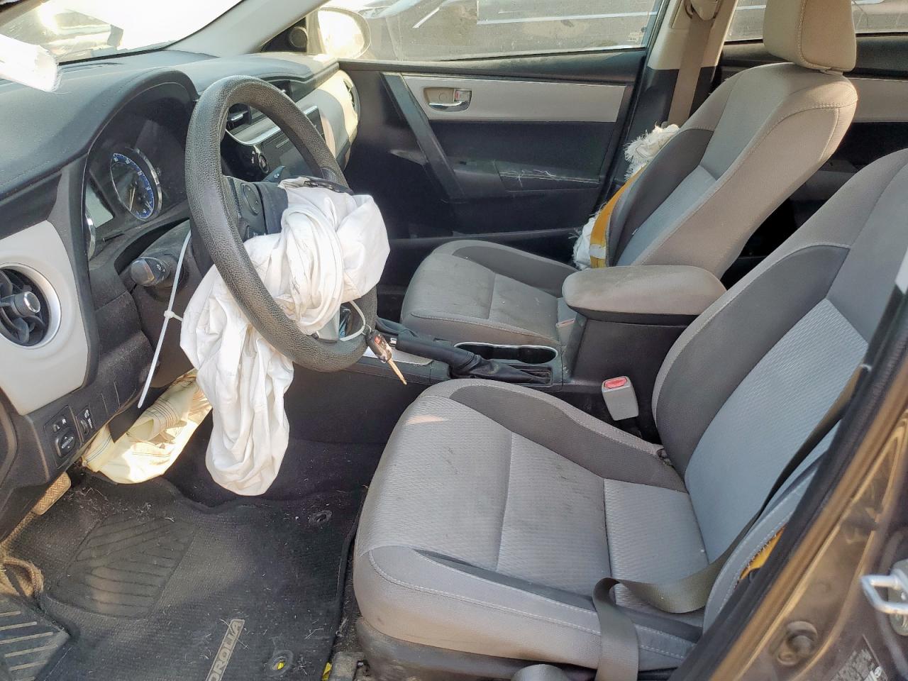 2017 Toyota Corolla L VIN: 5YFBURHE1HP722080 Lot: 84008745