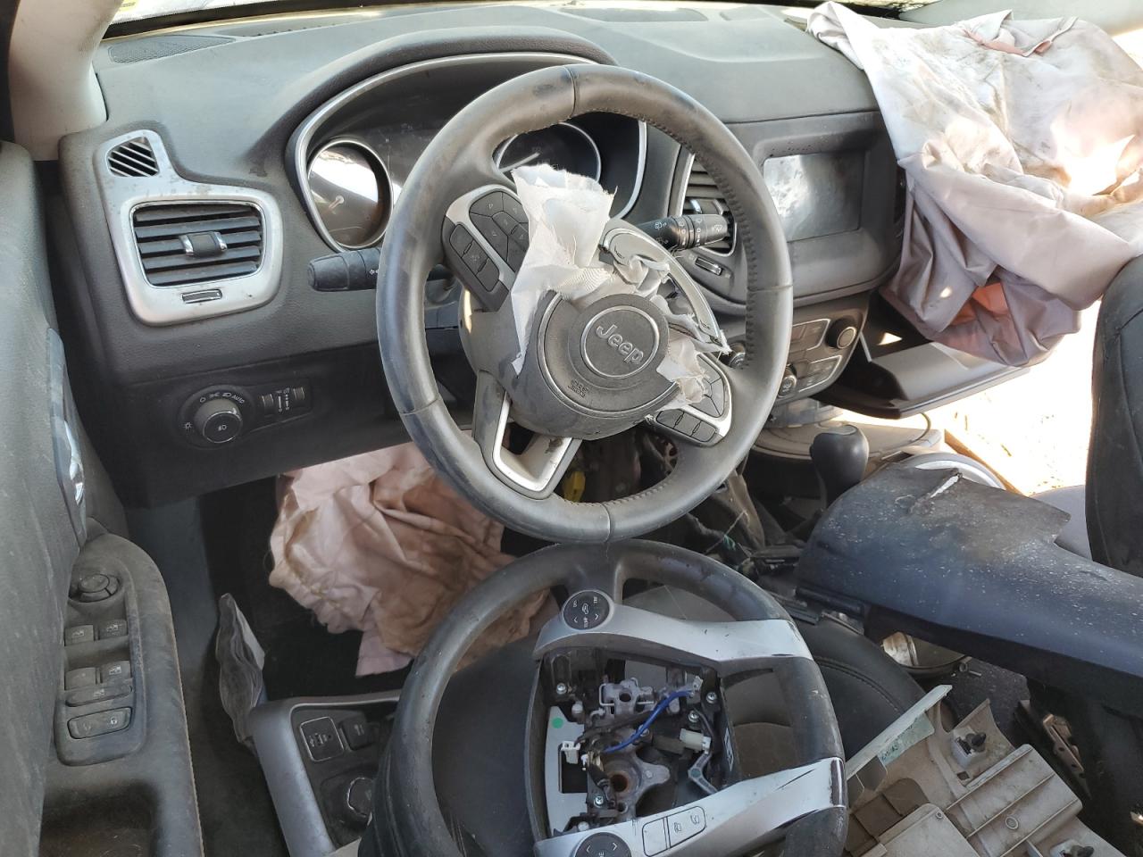 2019 Jeep Compass Latitude VIN: 3C4NJDBB4KT735241 Lot: 83852235