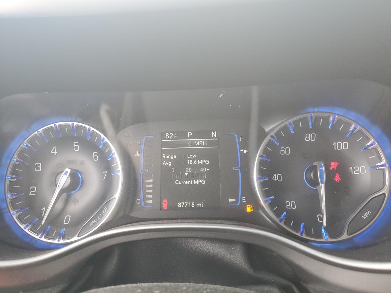 2020 Chrysler Pacifica Touring L VIN: 2C4RC1BG9LR250555 Lot: 71793005