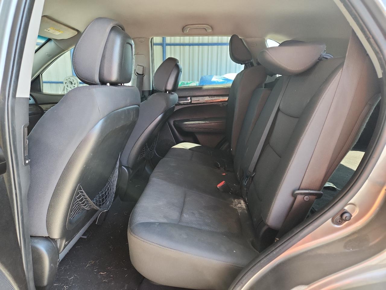 2011 Kia Sorento Base VIN: 5XYKT3A14BG171582 Lot: 71530895