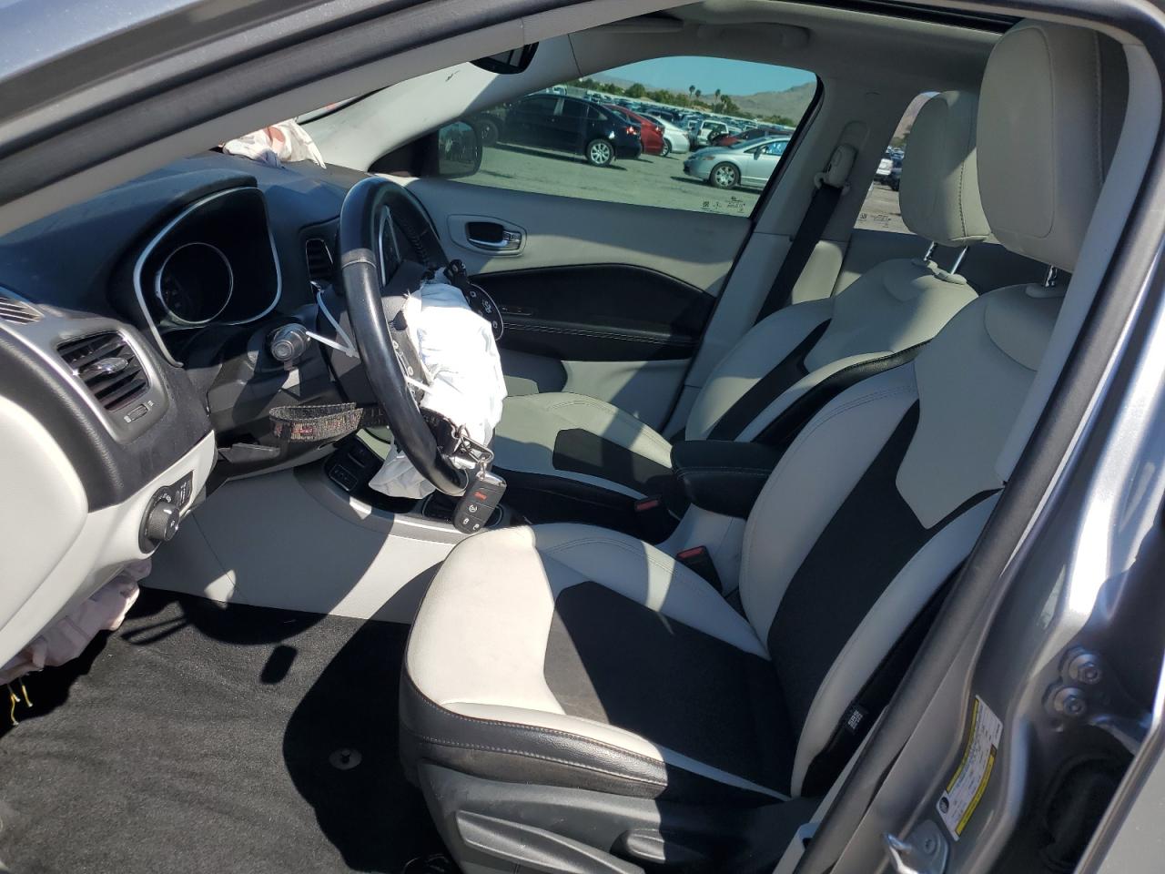 2019 Jeep Compass Latitude VIN: 3C4NJCBB4KT706266 Lot: 80528075