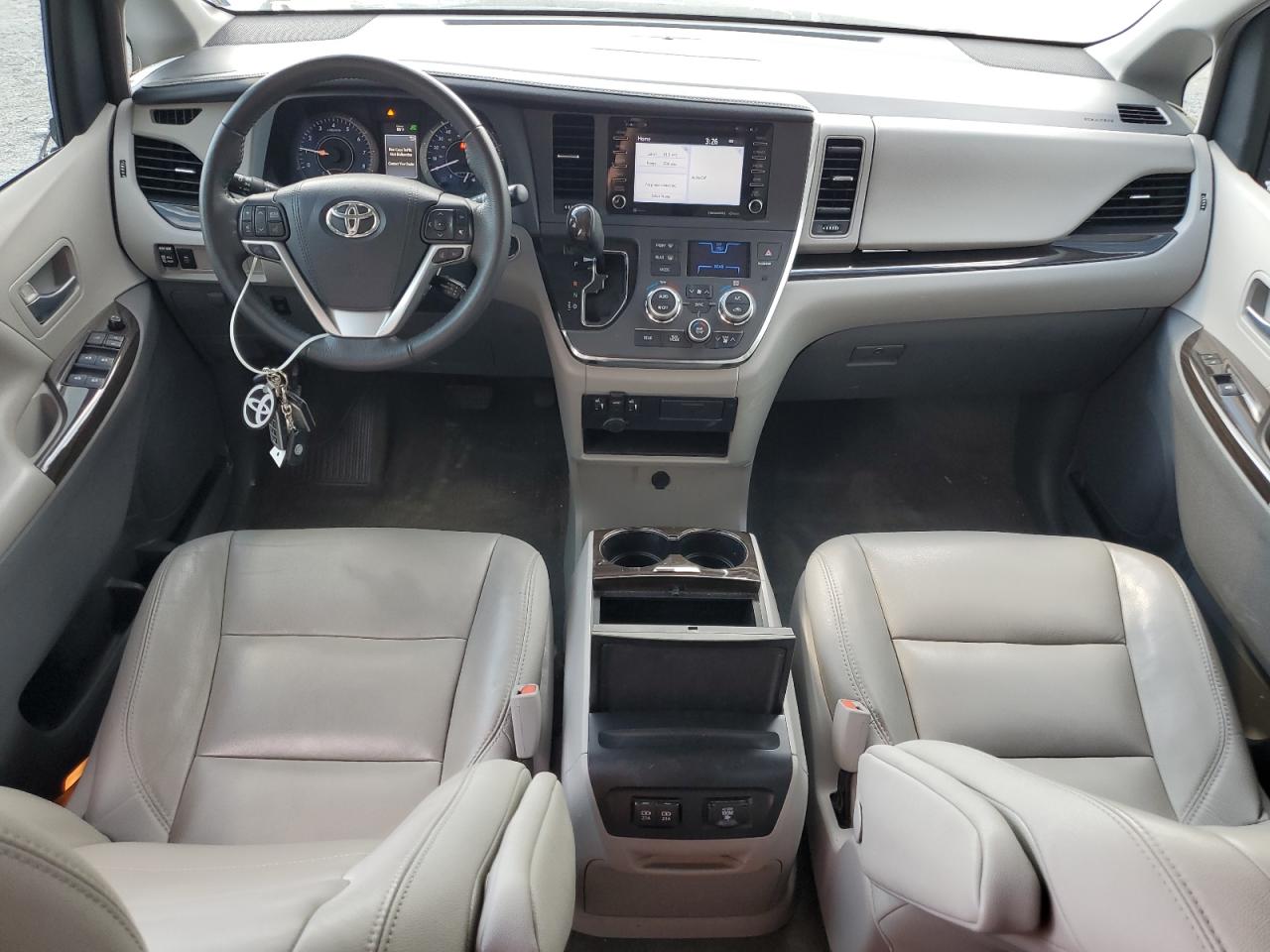 2018 Toyota Sienna Xle VIN: 5TDYZ3DC2JS939132 Lot: 81111245