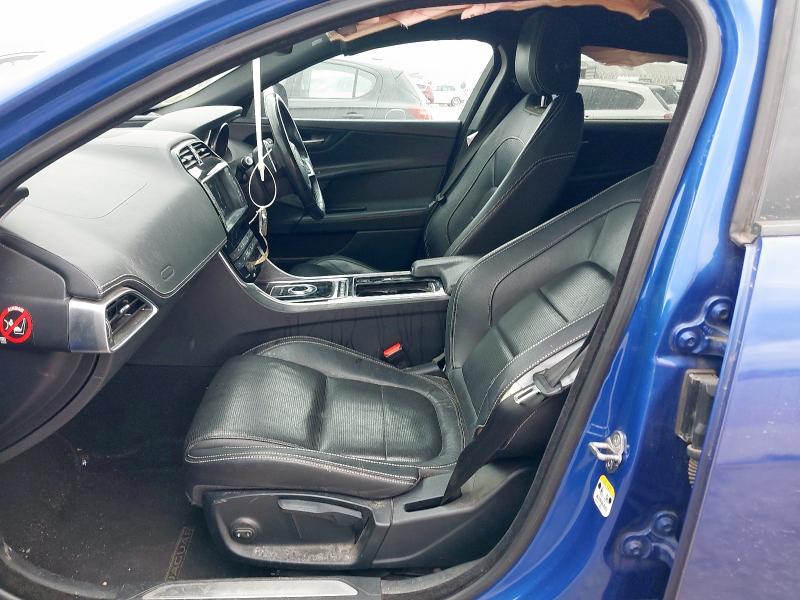 2018 JAGUAR XE R-SPORT BLACK D AUTO 