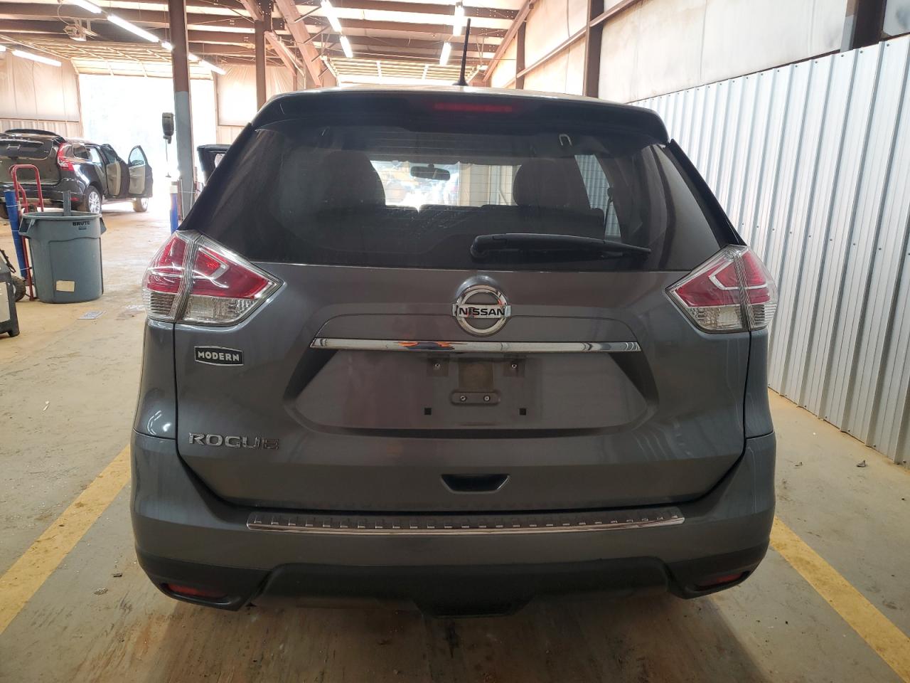 2016 Nissan Rogue S VIN: JN8AT2MT9GW027513 Lot: 81139125