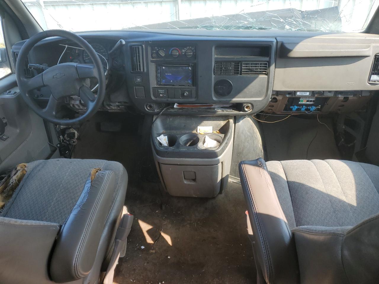 2005 Chevrolet Express G3500 VIN: 1GAHG39U351134033 Lot: 80825045