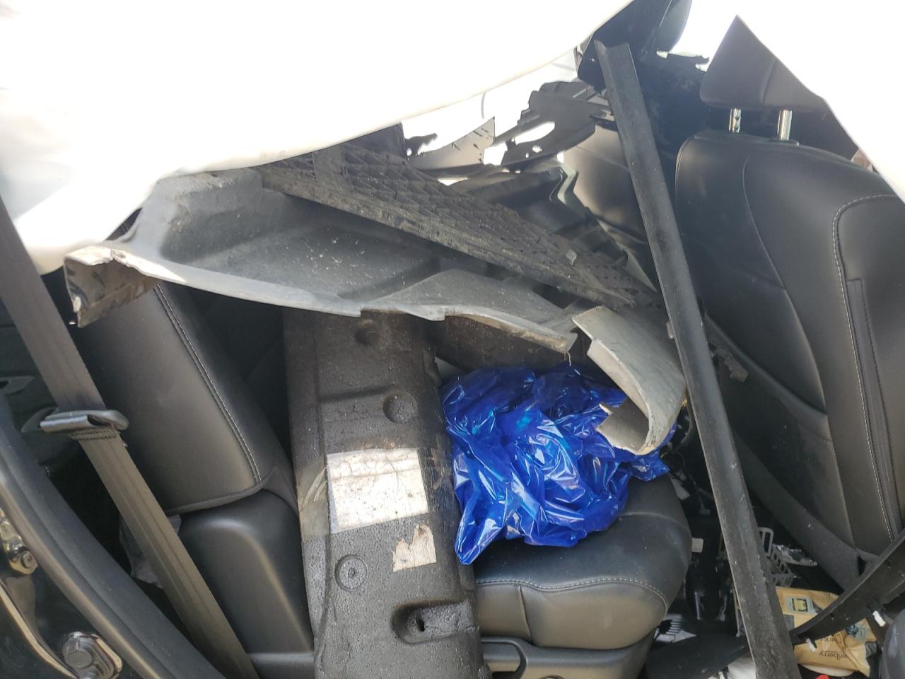 2018 Honda Pilot Touring VIN: 5FNYF5H95JB006851 Lot: 81940175