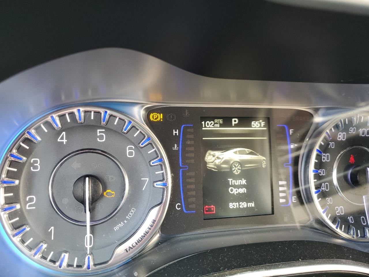 2015 Chrysler 200 Limited VIN: 1C3CCCAB2FN616174 Lot: 84367295