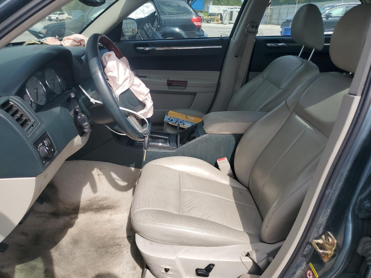 2005 Chrysler 300 Touring VIN: 2C3AA53GX5H153516 Lot: 71633855