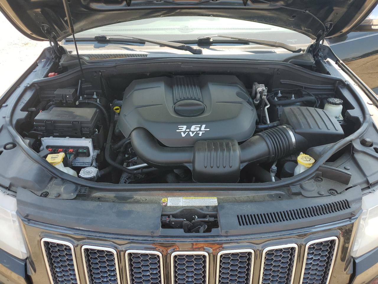 2012 Jeep Grand Cherokee Overland VIN: 1C4RJECG4CC354505 Lot: 81052135