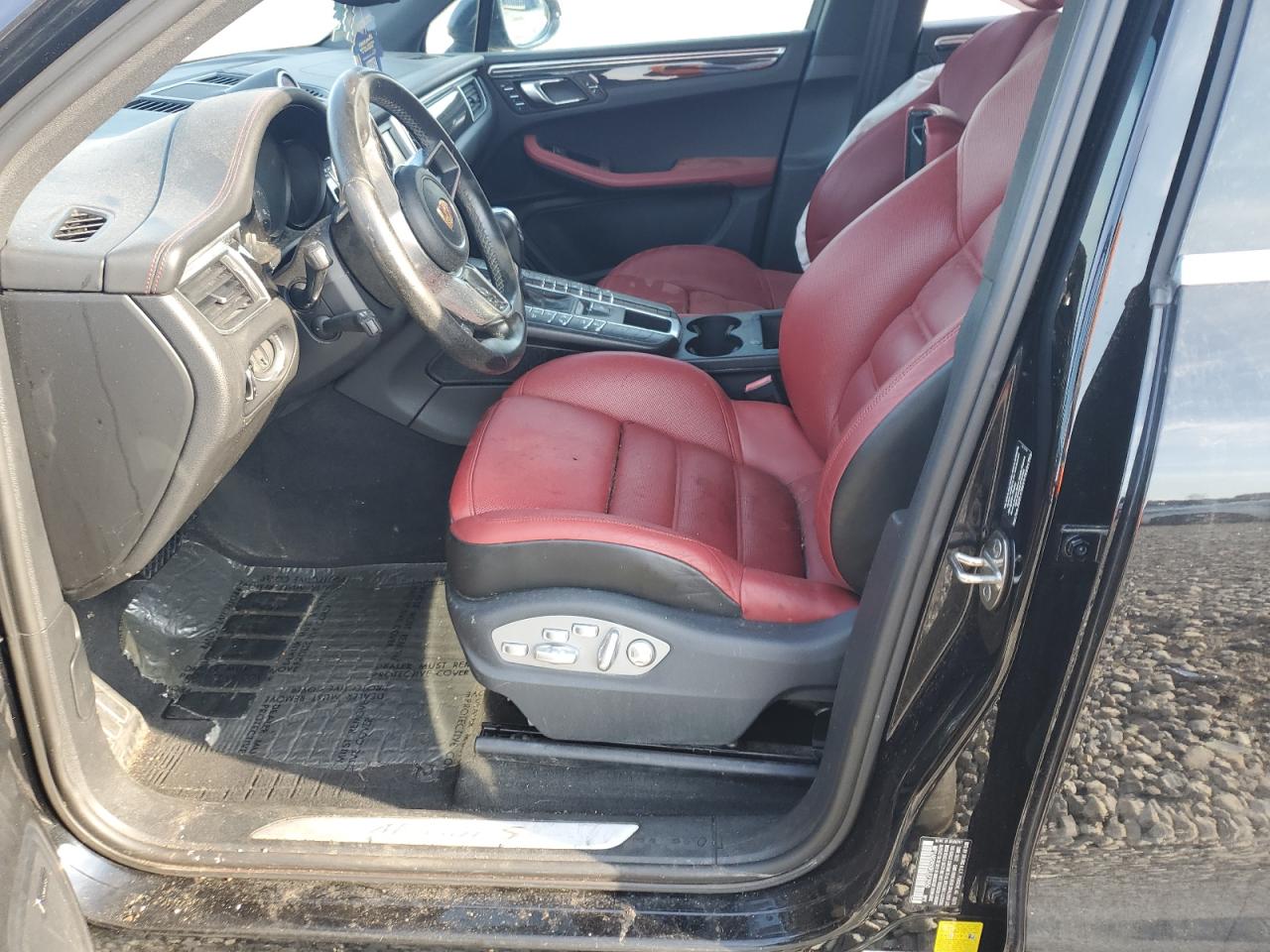 2015 Porsche Macan S VIN: WP1AB2A50FLB73950 Lot: 82040515