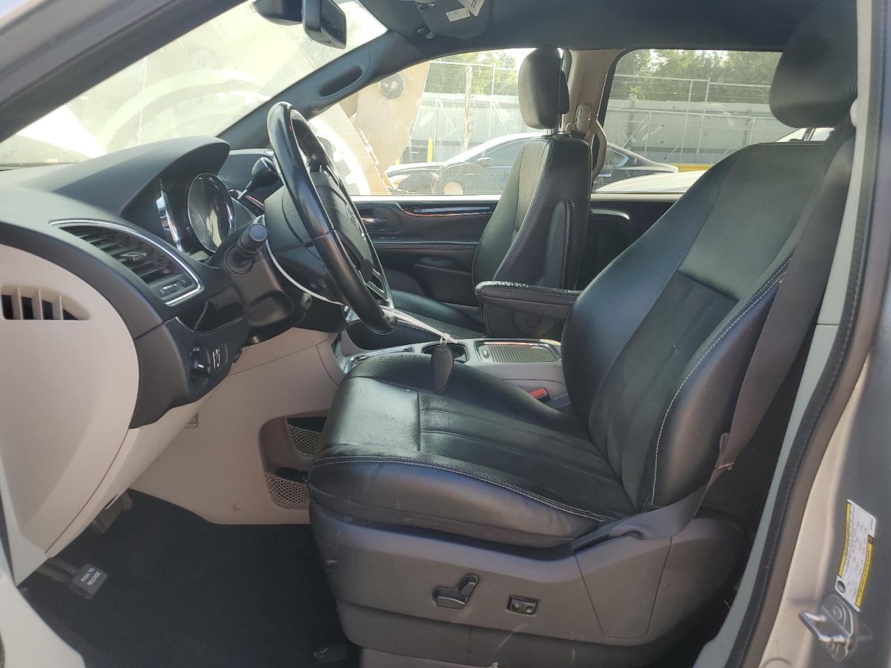 2014 Chrysler Town & Country Touring VIN: 2C4RC1BG3ER329447 Lot: 84448855