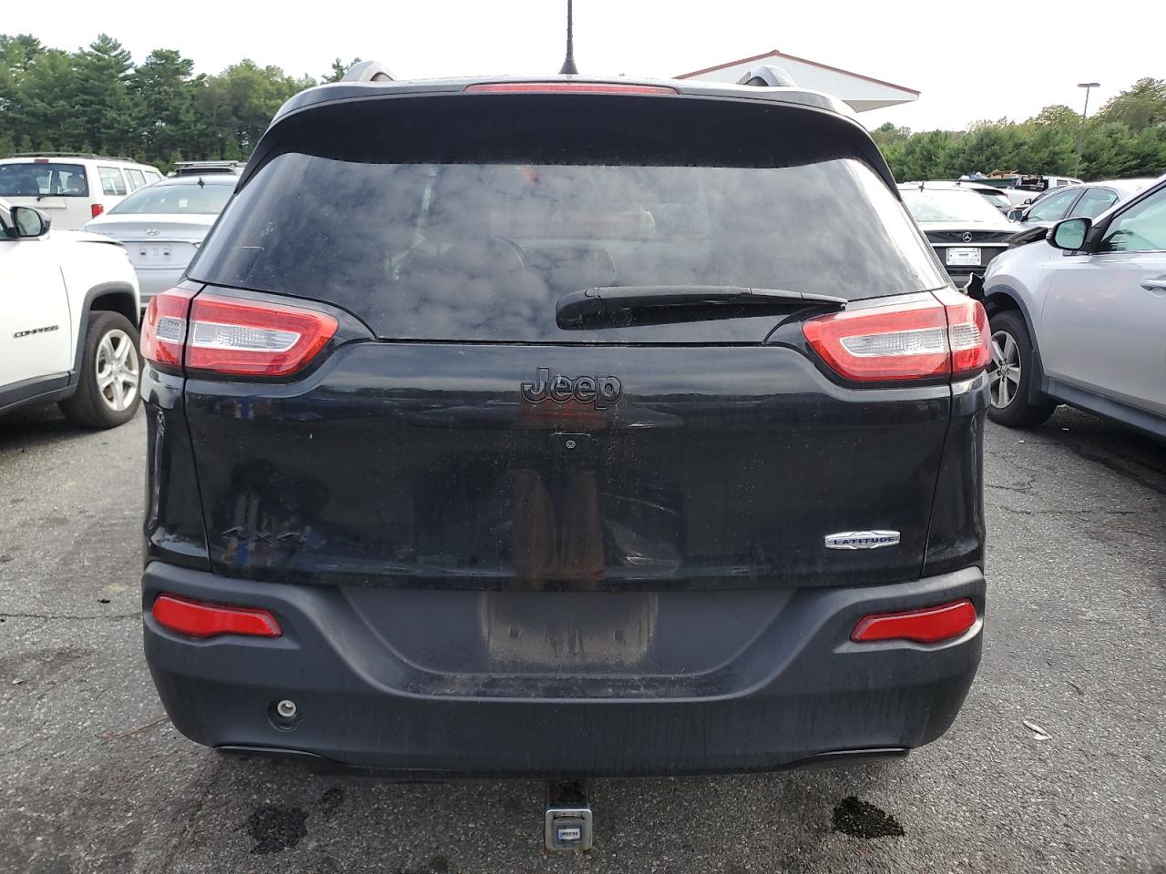 2016 Jeep Cherokee Latitude VIN: 1C4PJMCB9GW120970 Lot: 71642495