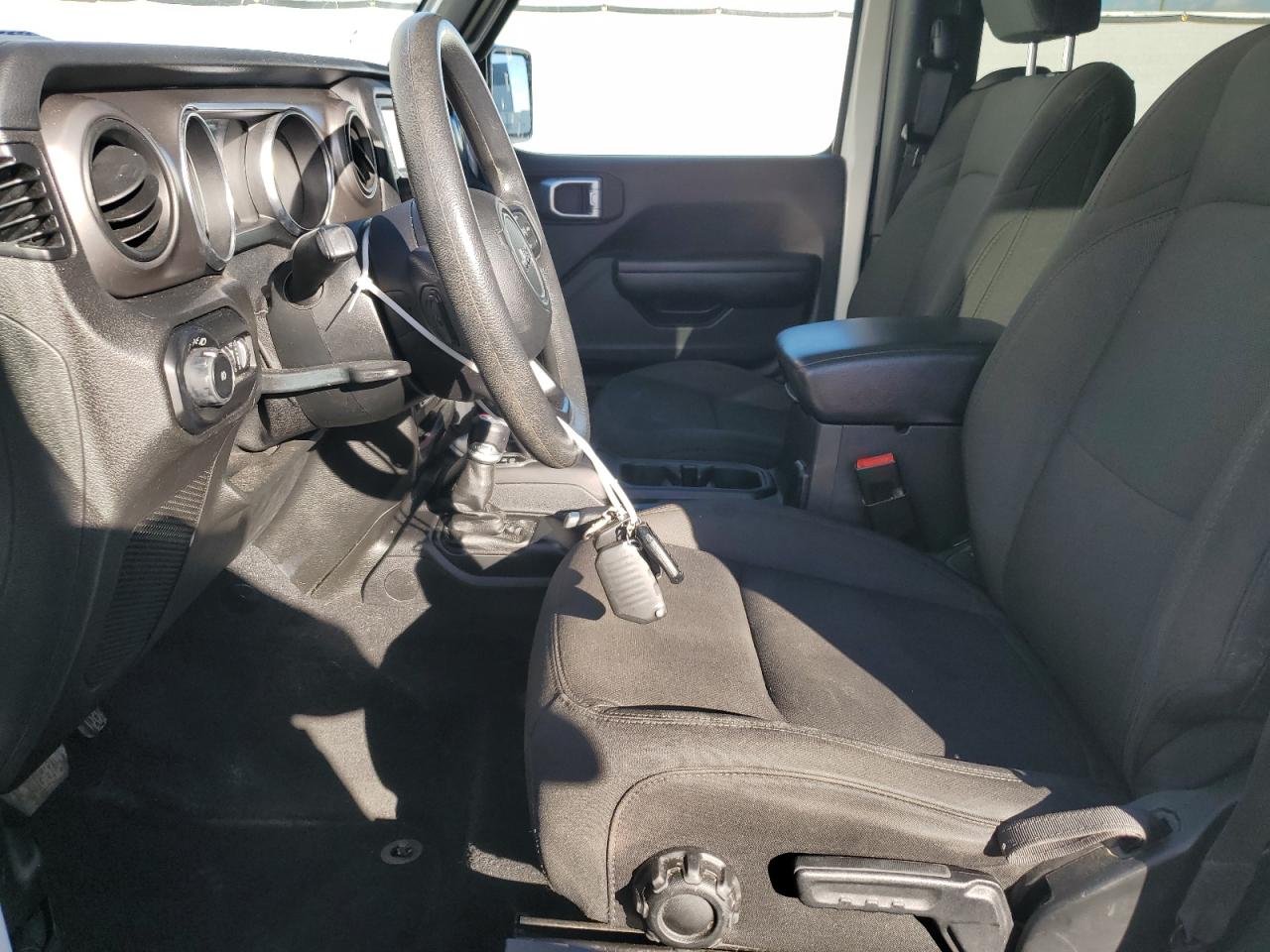 2020 Jeep Wrangler Sport VIN: 1C4GJXAN9LW212301 Lot: 83942835