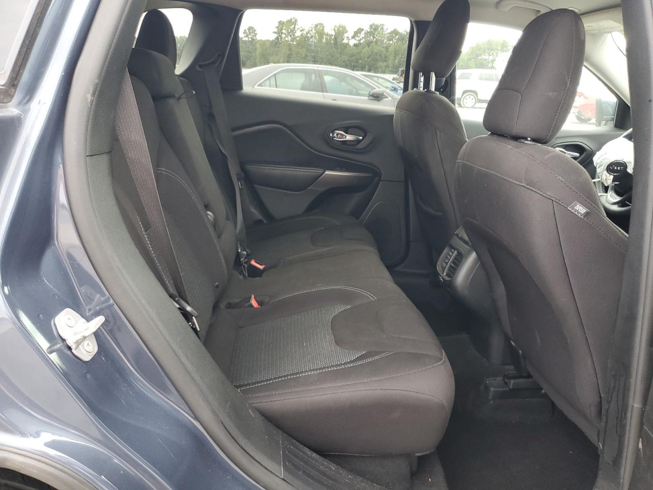 2019 Jeep Cherokee Latitude VIN: 1C4PJLCB9KD427926 Lot: 80148665