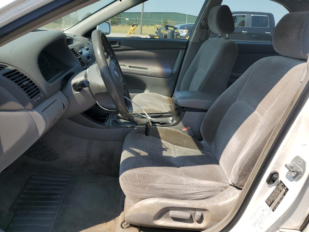2003 Toyota Camry Le VIN: JTDBE32K930242025 Lot: 81544865