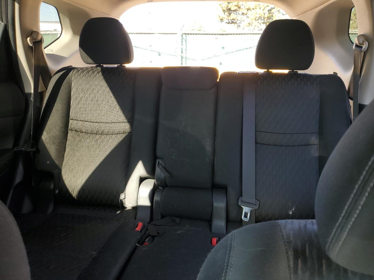 2017 Nissan Rogue S VIN: KNMAT2MV7HP583263 Lot: 81257225