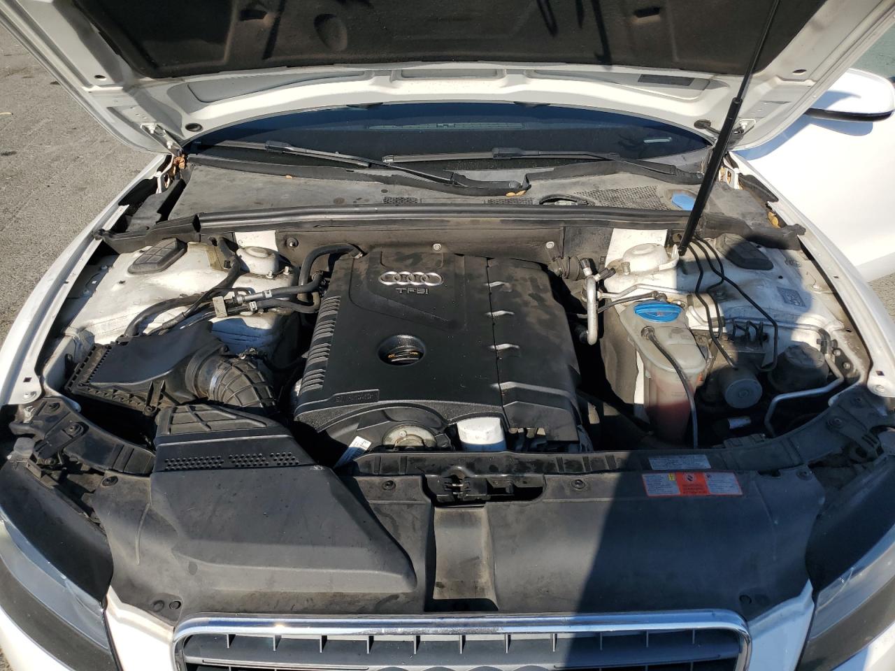 2010 Audi A5 Premium Plus VIN: WAUJFAFH3AN017737 Lot: 81344915