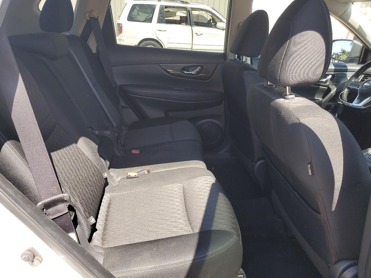 2019 Nissan Rogue S VIN: KNMAT2MT6KP507961 Lot: 83931745