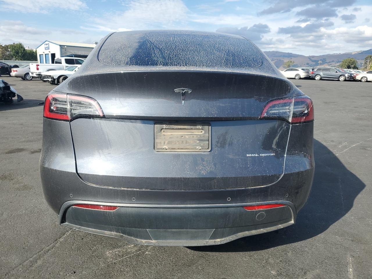 2022 Tesla Model Y VIN: 7SAYGAEE6NF358367 Lot: 84019785