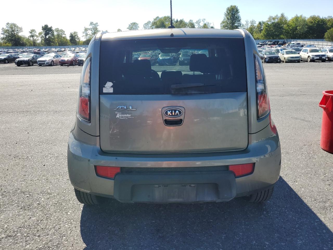 2010 Kia Soul + VIN: KNDJT2A27A7163776 Lot: 80385235