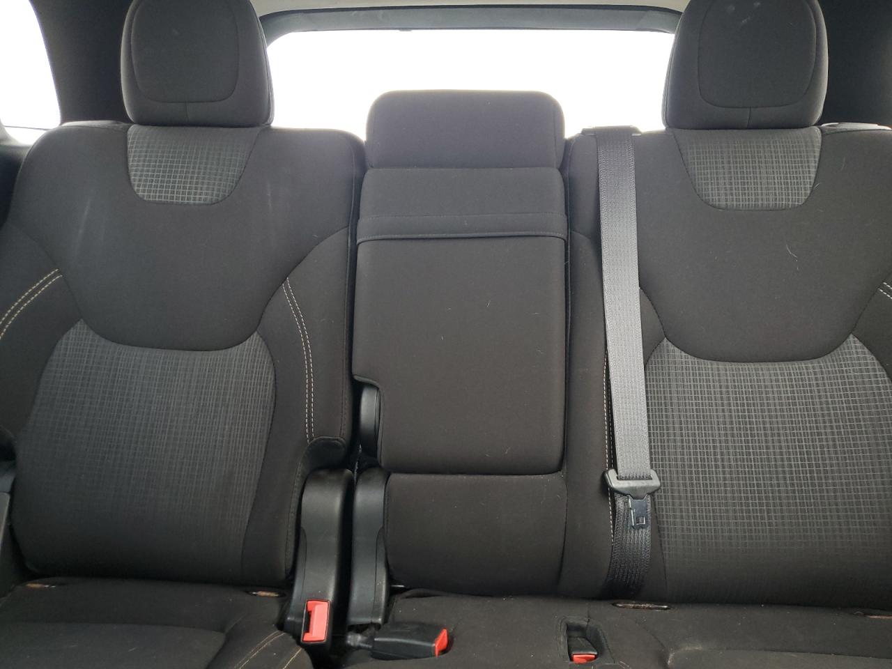 2016 Jeep Cherokee Latitude VIN: 1C4PJMCS7GW266381 Lot: 70770485