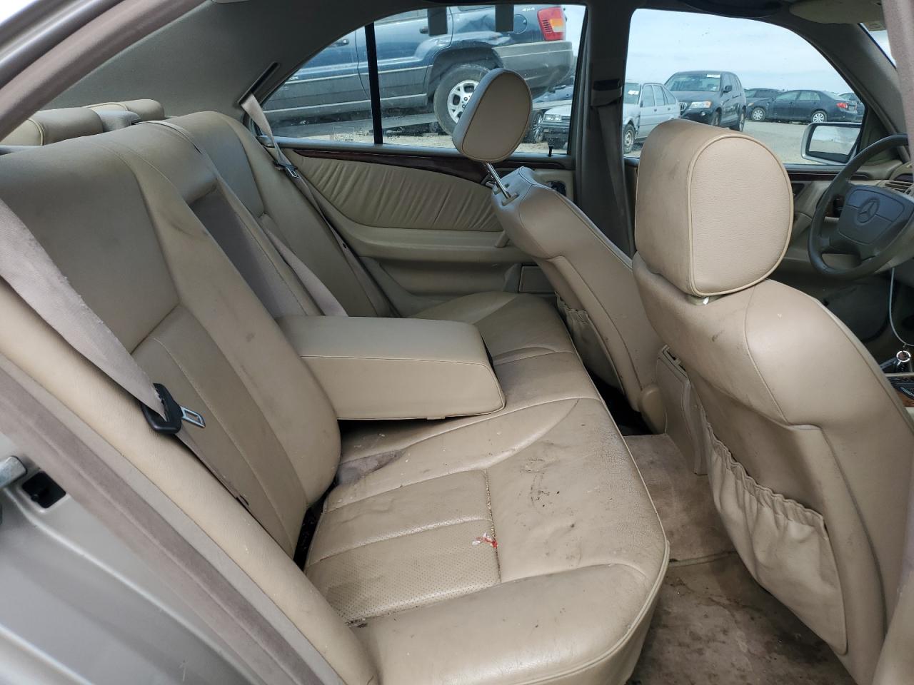 1998 Mercedes-Benz E 320 VIN: WDBJF65F9WA667010 Lot: 84706445