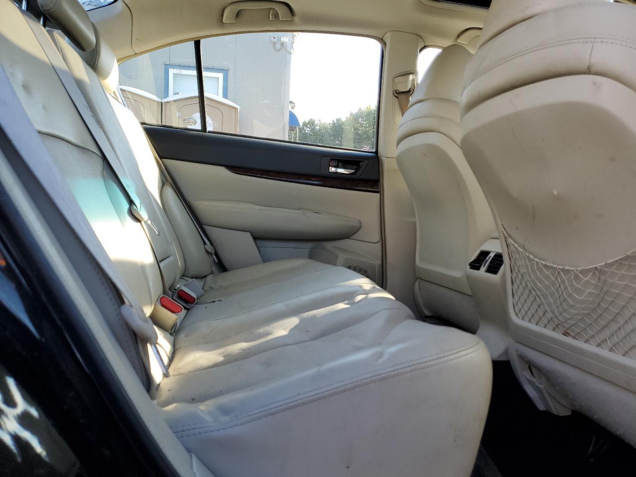 2014 Subaru Legacy 2.5I Limited VIN: 4S3BMBL64E3016118 Lot: 80806435