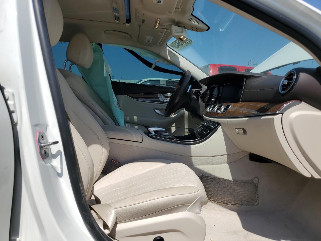 2018 Mercedes-Benz E 300 VIN: WDDZF4JB6JA353972 Lot: 71076845