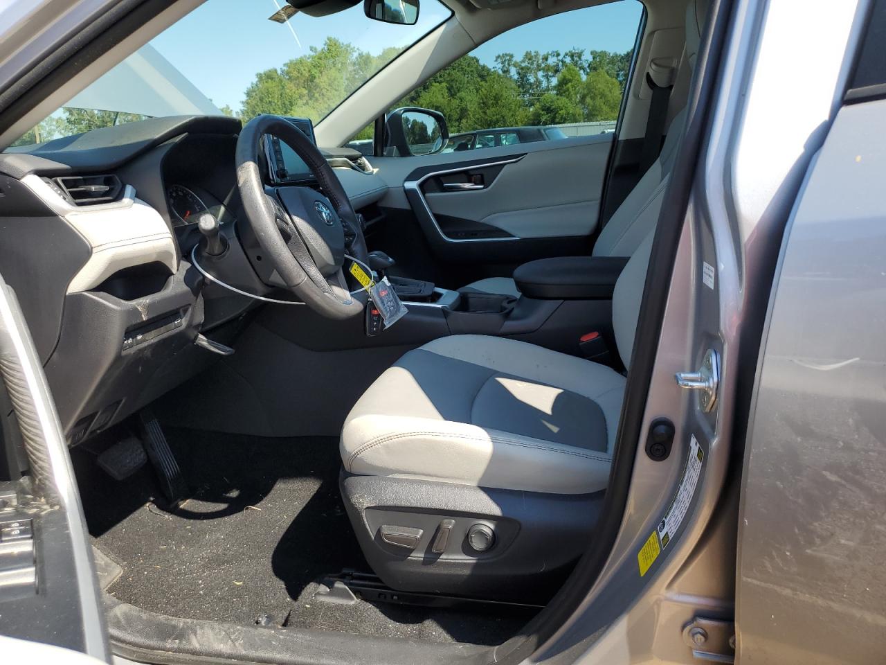 2020 Toyota Rav4 Xle Premium VIN: 2T3C1RFV3LW099740 Lot: 70883615