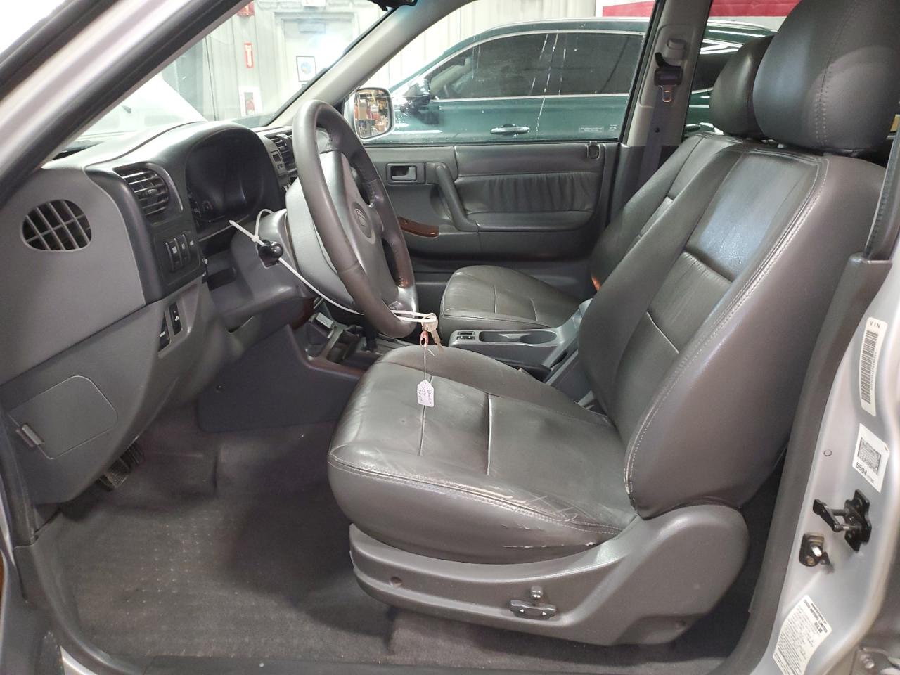 2001 Honda Passport Ex VIN: 4S6DM58W814406889 Lot: 84244735