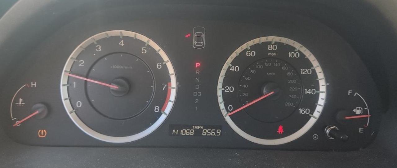 2011 Honda Accord Lxp VIN: 1HGCP2F4XBA104945 Lot: 71443135