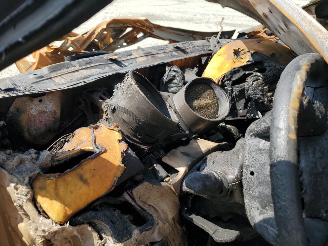 2013 Hyundai Elantra Gls VIN: KMHDH4AE8DU494484 Lot: 82101205