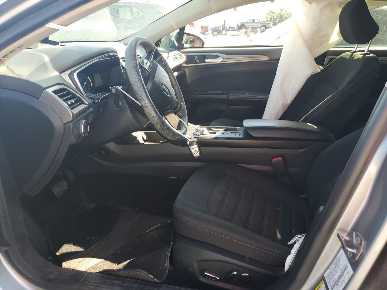 2020 Ford Fusion Se VIN: 3FA6P0HD7LR143910 Lot: 84194905