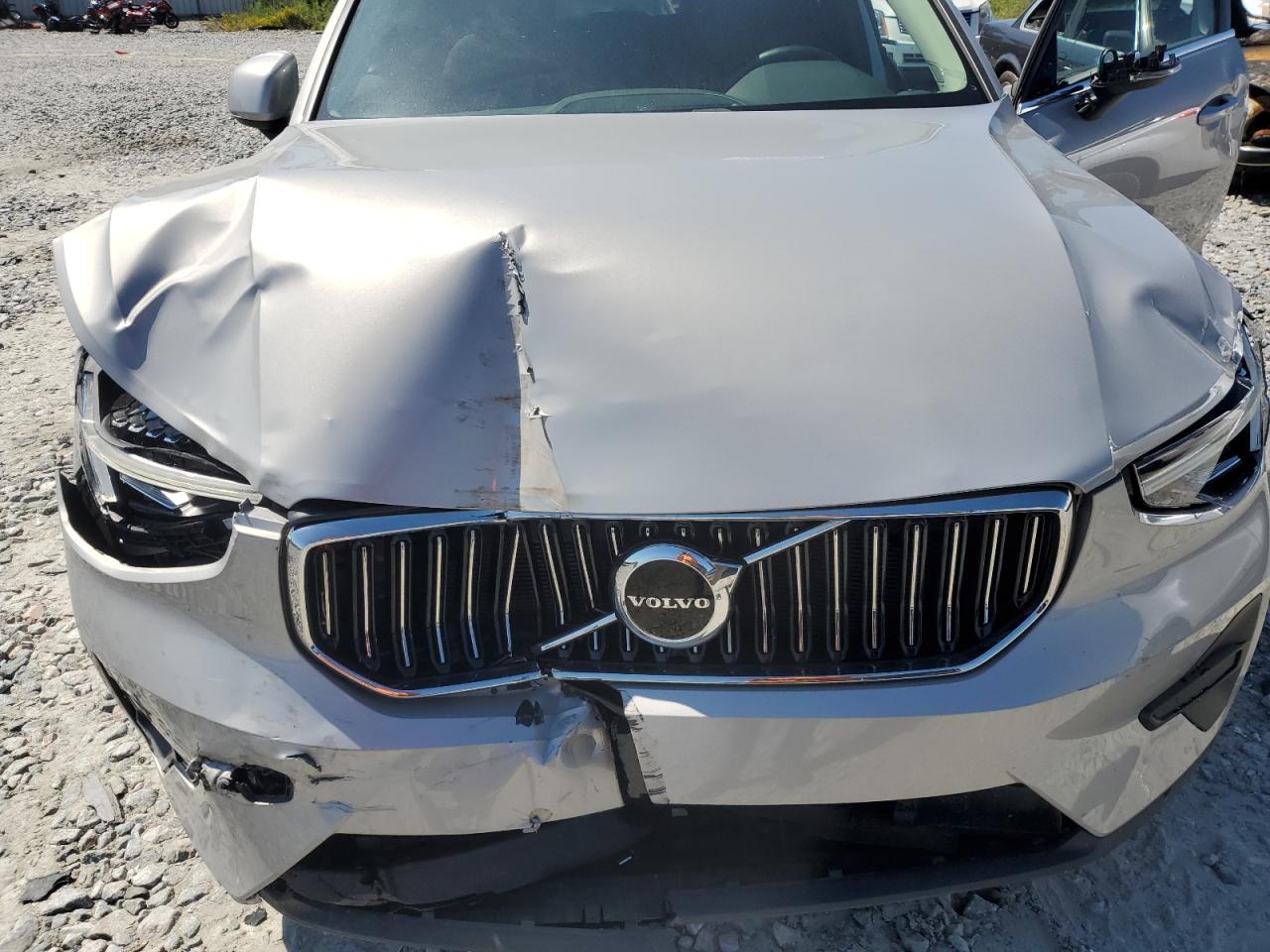 2024 Volvo Xc40 Core VIN: YV4L12UK1R2202815 Lot: 70803815