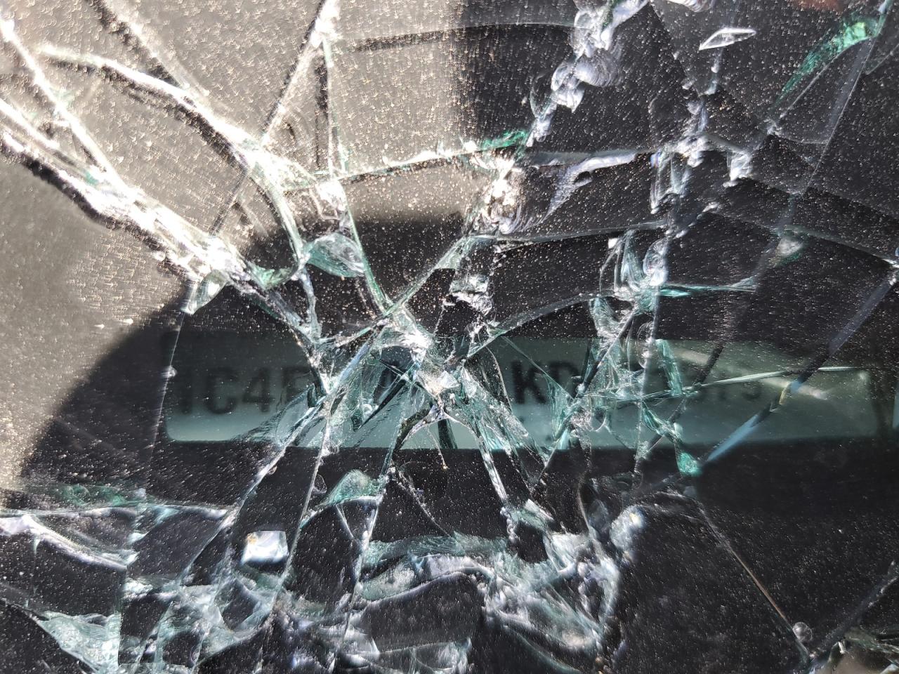 2019 Jeep Cherokee Latitude Plus VIN: 1C4PJMLX1KD271379 Lot: 72073975