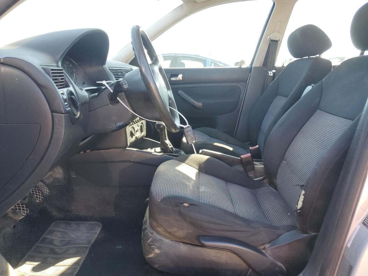 2005 Volkswagen Golf Gls Tdi VIN: 9BWGR61J854011106 Lot: 81093825